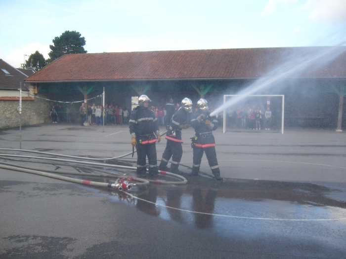 pompiers-volontaires-manoeuvre-3.jpg