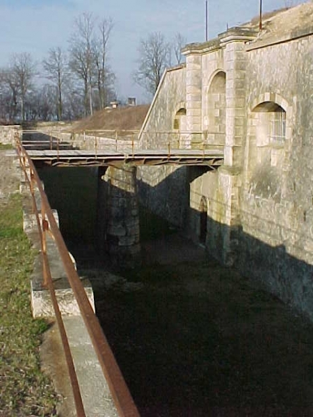 tourisme-bruyeres-fort-redoute.jpg