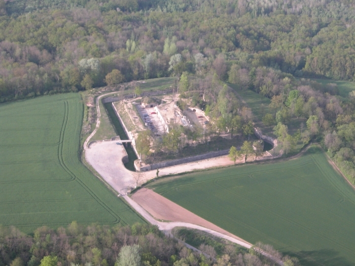 tourisme-bruyeres-fort-vue-aerienne.jpg