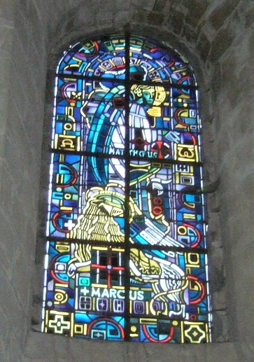 tourisme-bruyeres-eglise-vitraux.jpg