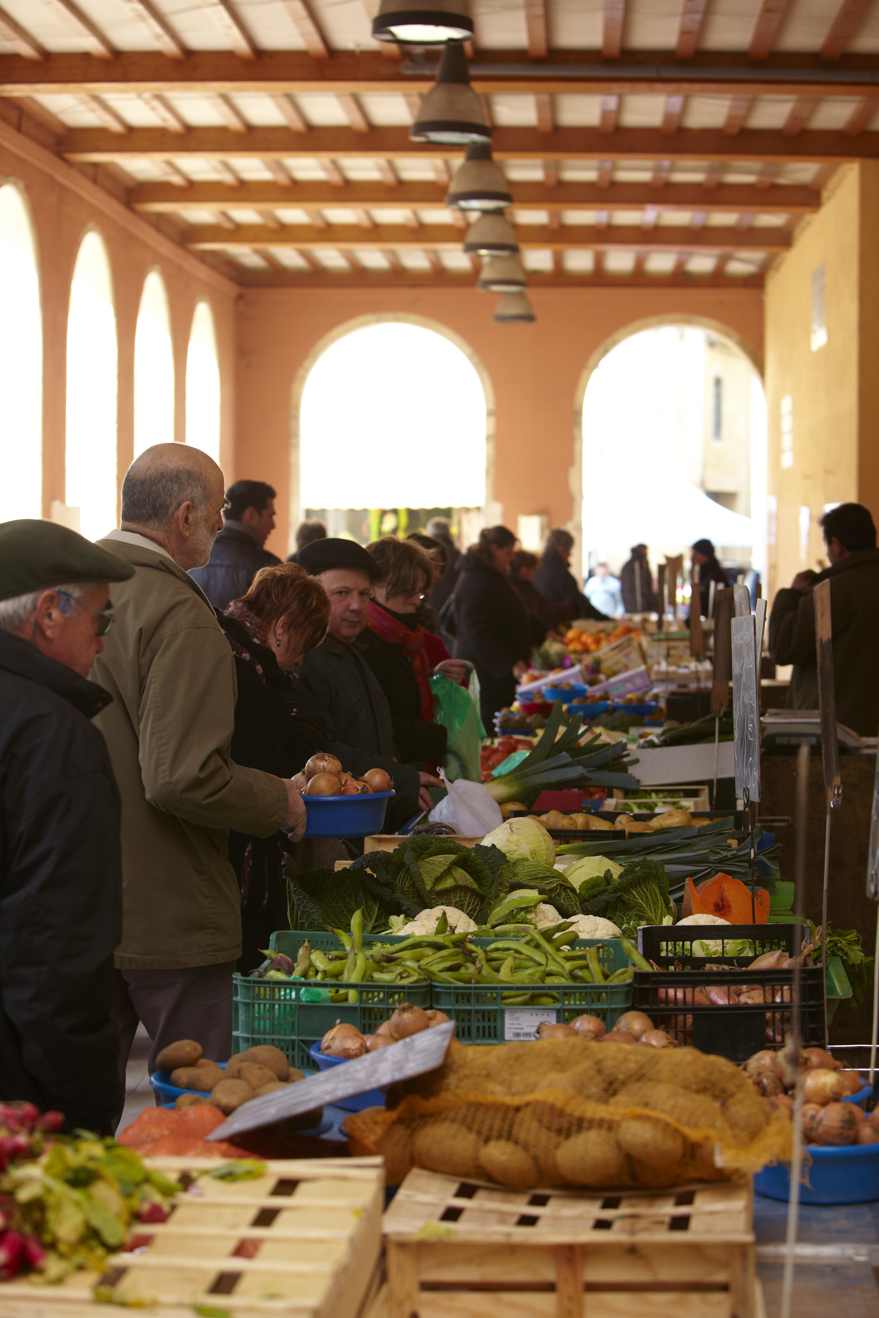 Marché Chagny sous les halles _OT Beaune_.jpg