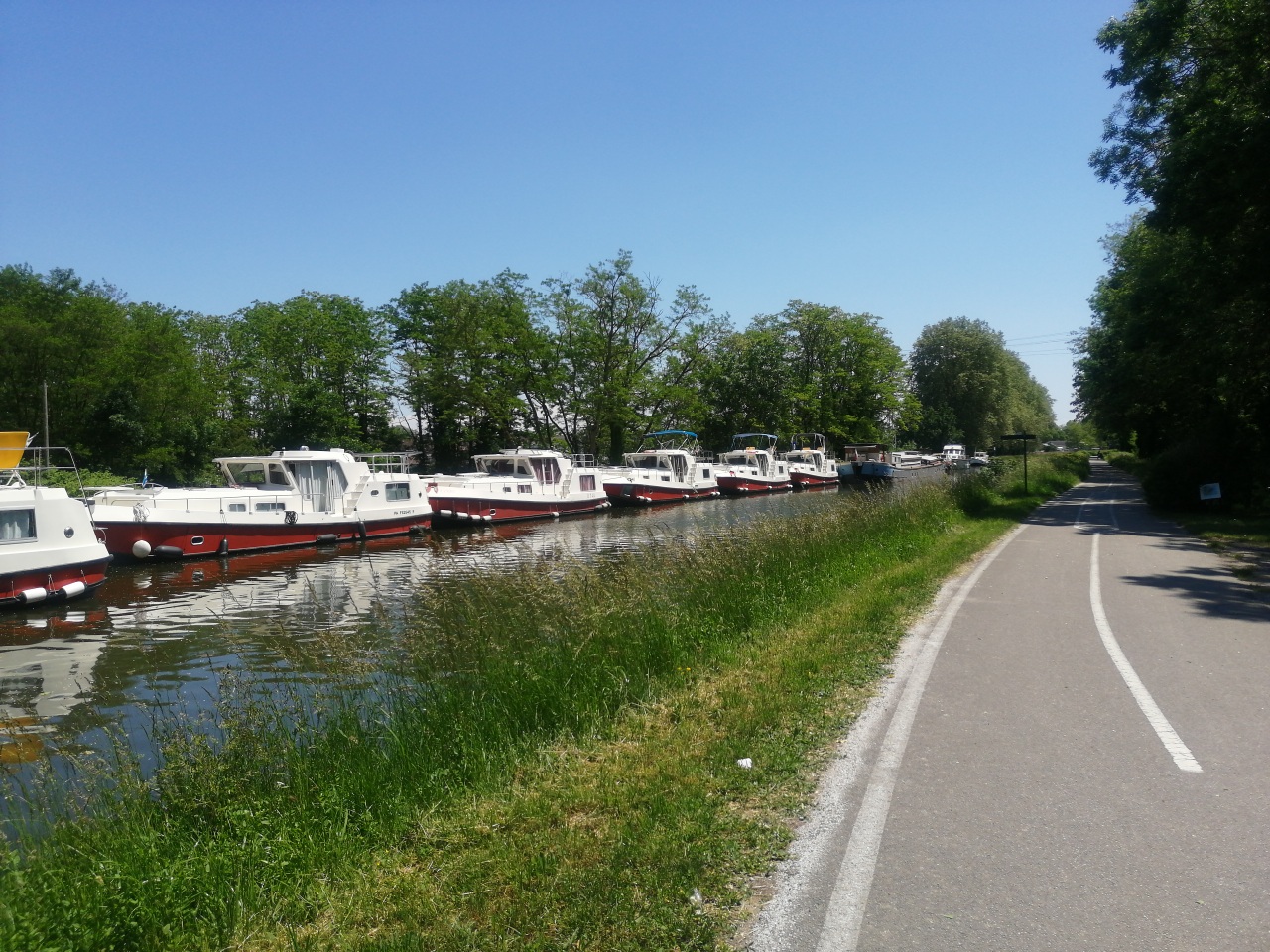 canal-du-centre-snaily-pont-de-bouzeron-agence-tourisme-chagny.jpg