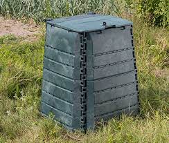 composteur en plastique recyclé.jpg