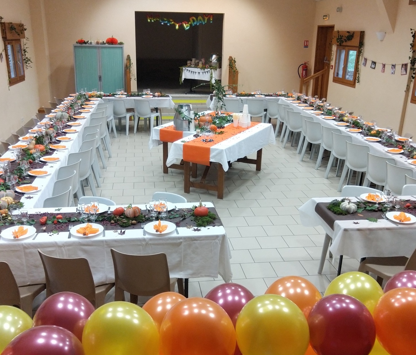 salle des fêtes 1.jpg