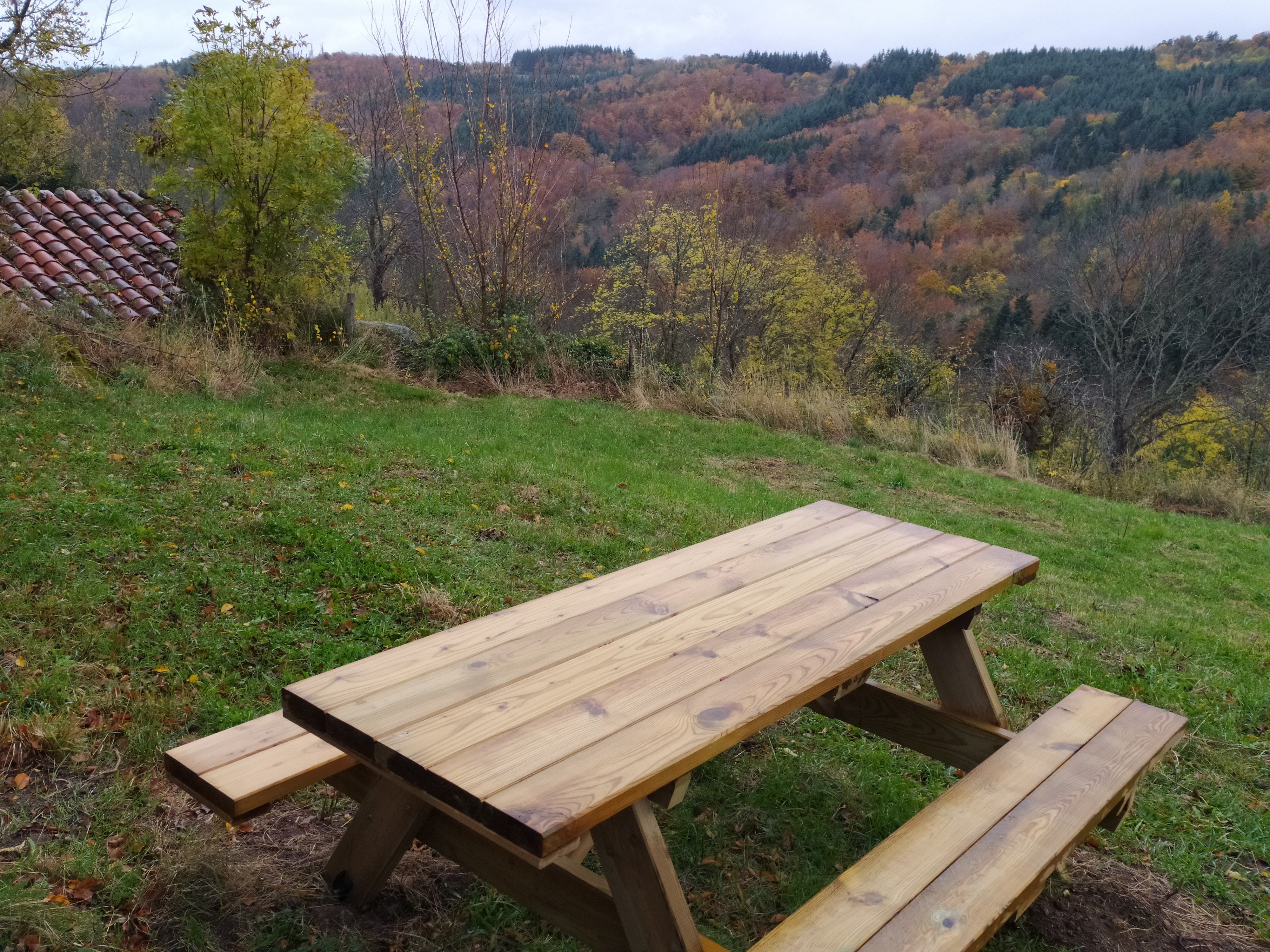 table pique nique grand font 2.jpg