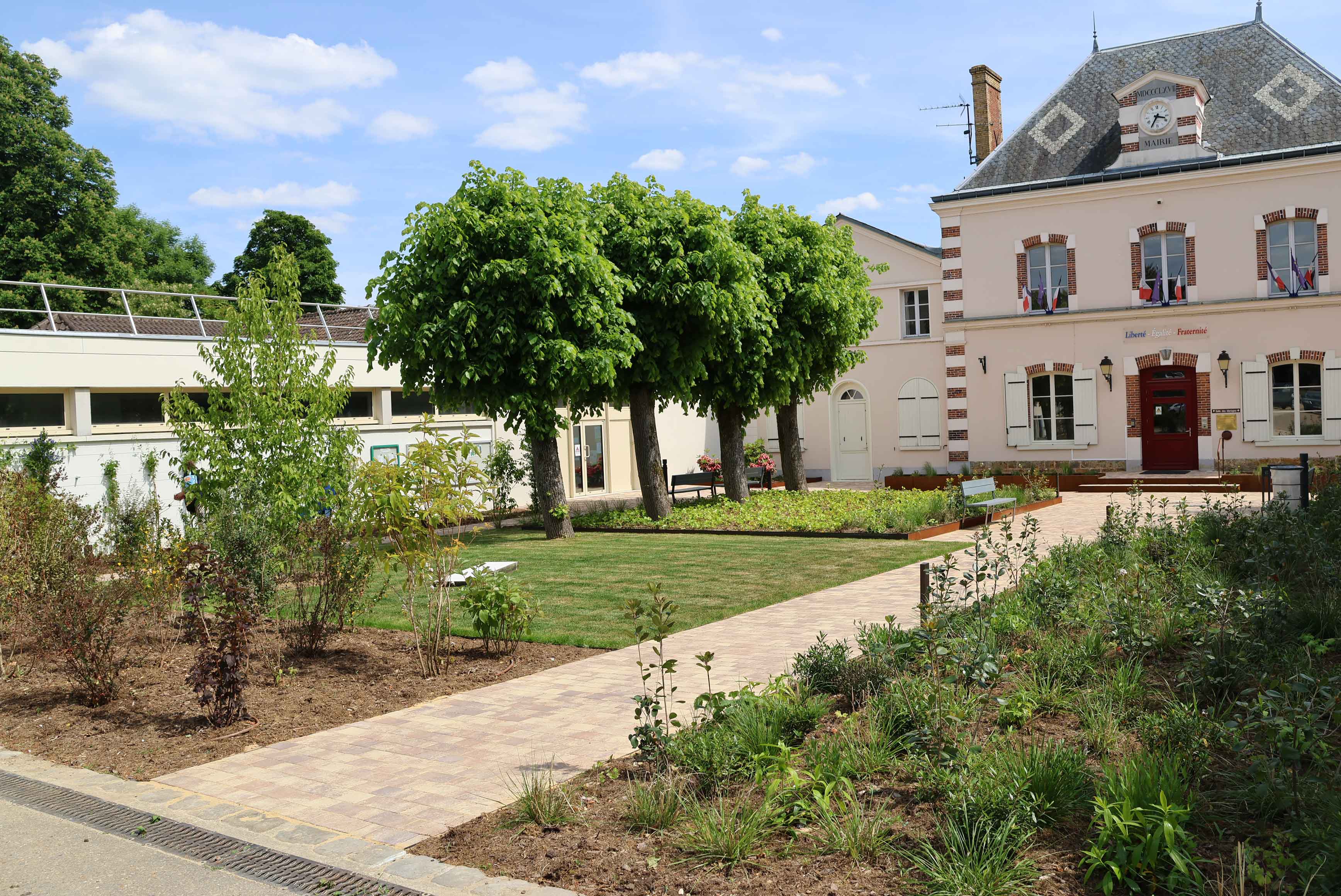 mairie.jpg