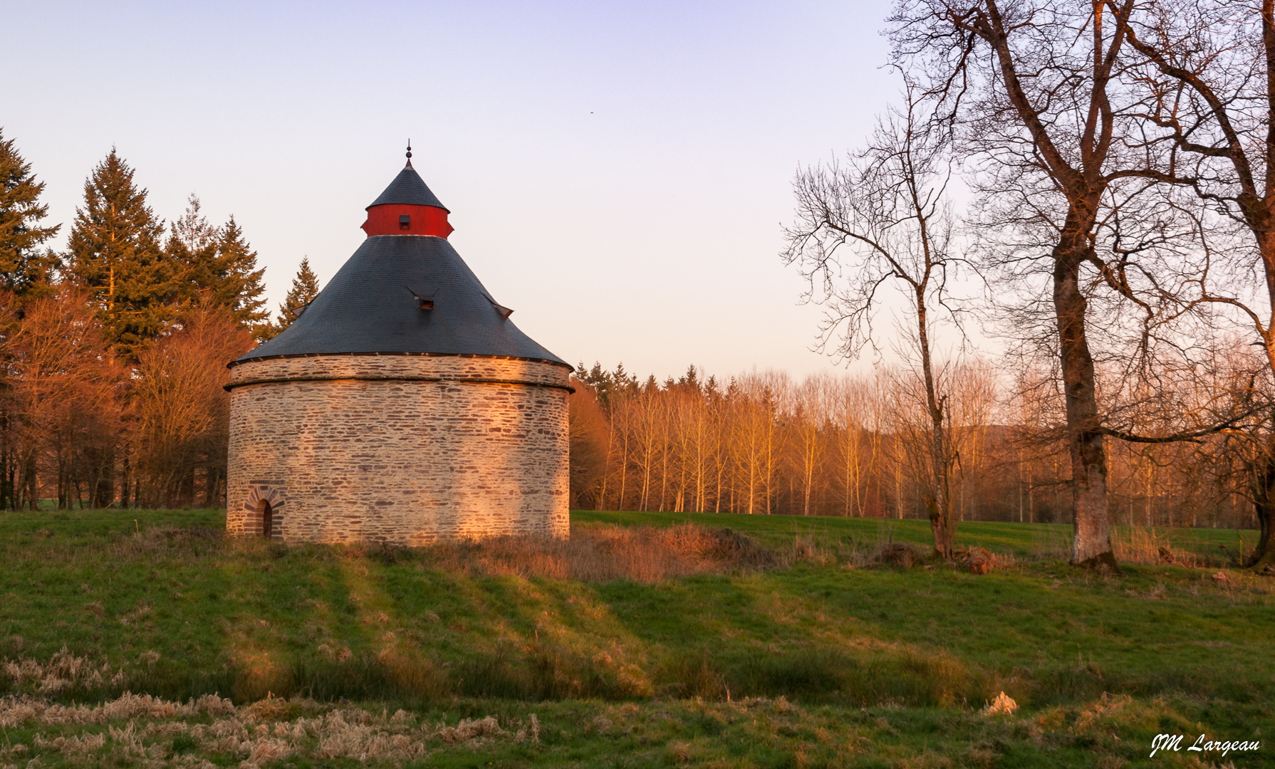 Chateau de Trécesson Pigeonnier _ JML DSC_7561.jpg