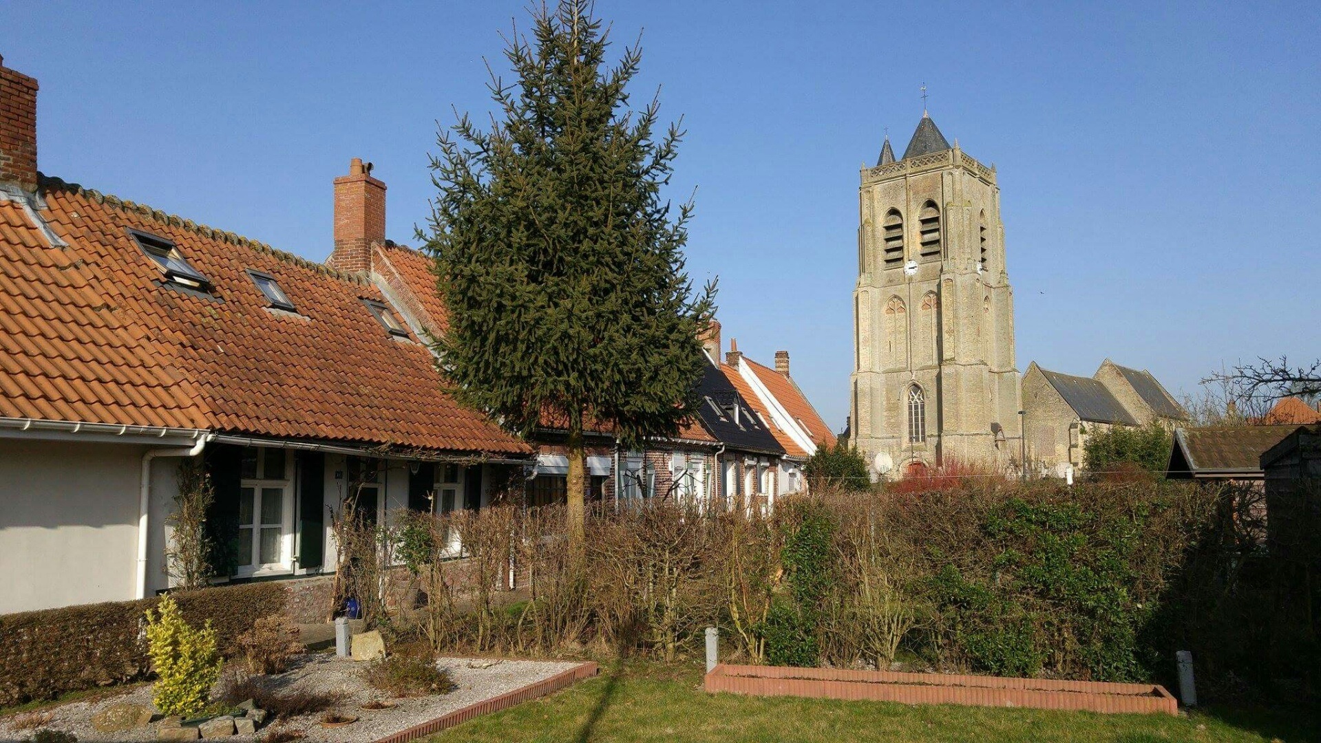 Ruelle _ Eglise.jpg