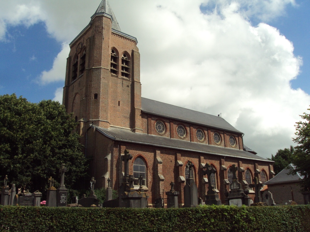 eglise et cimetiere.jpg