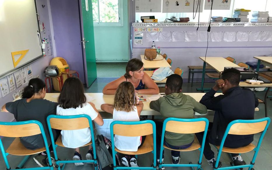 ecole classe.jpg