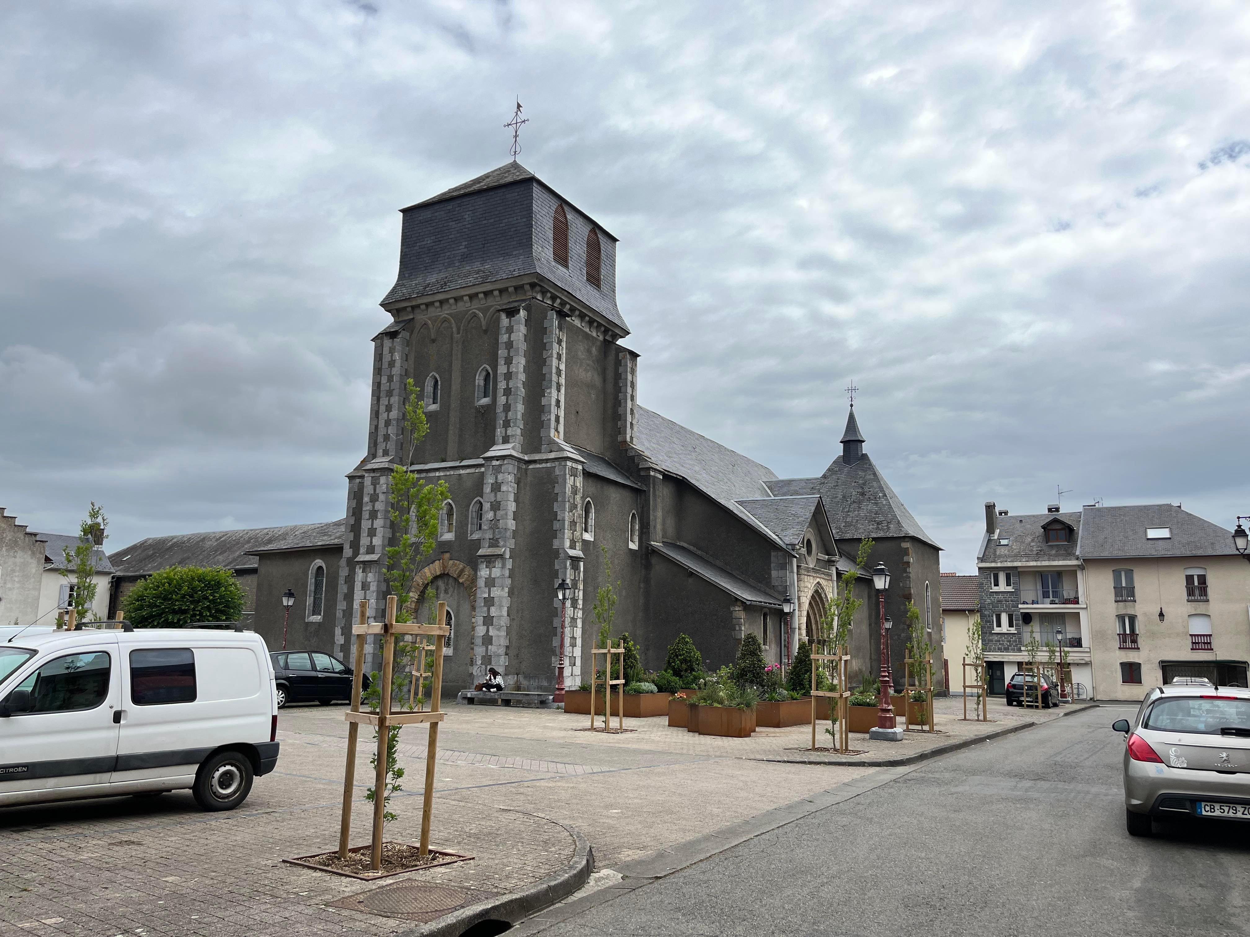 place eglise2.jpg