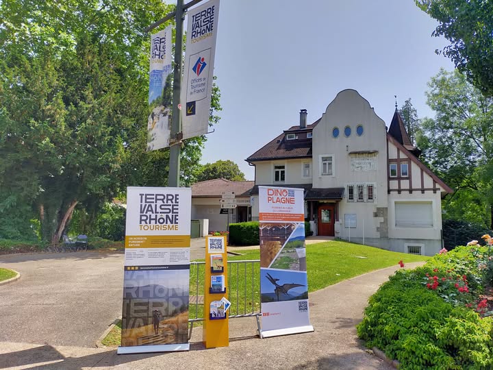Office du tourisme Valserhône.jpg