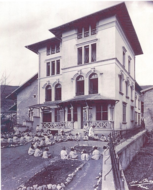 Hospice des vieillards.jpg