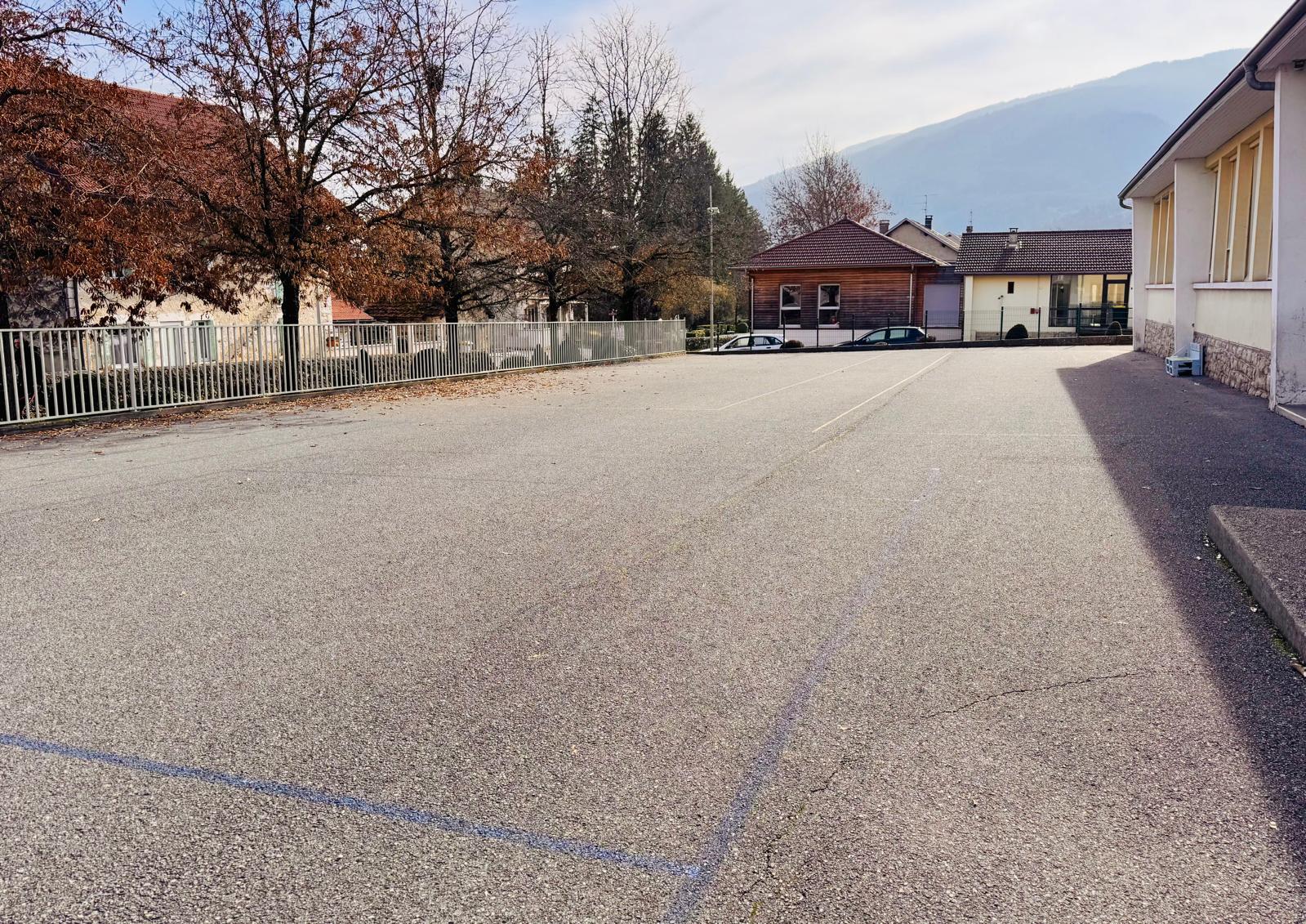 Cour d_école 1.jpeg