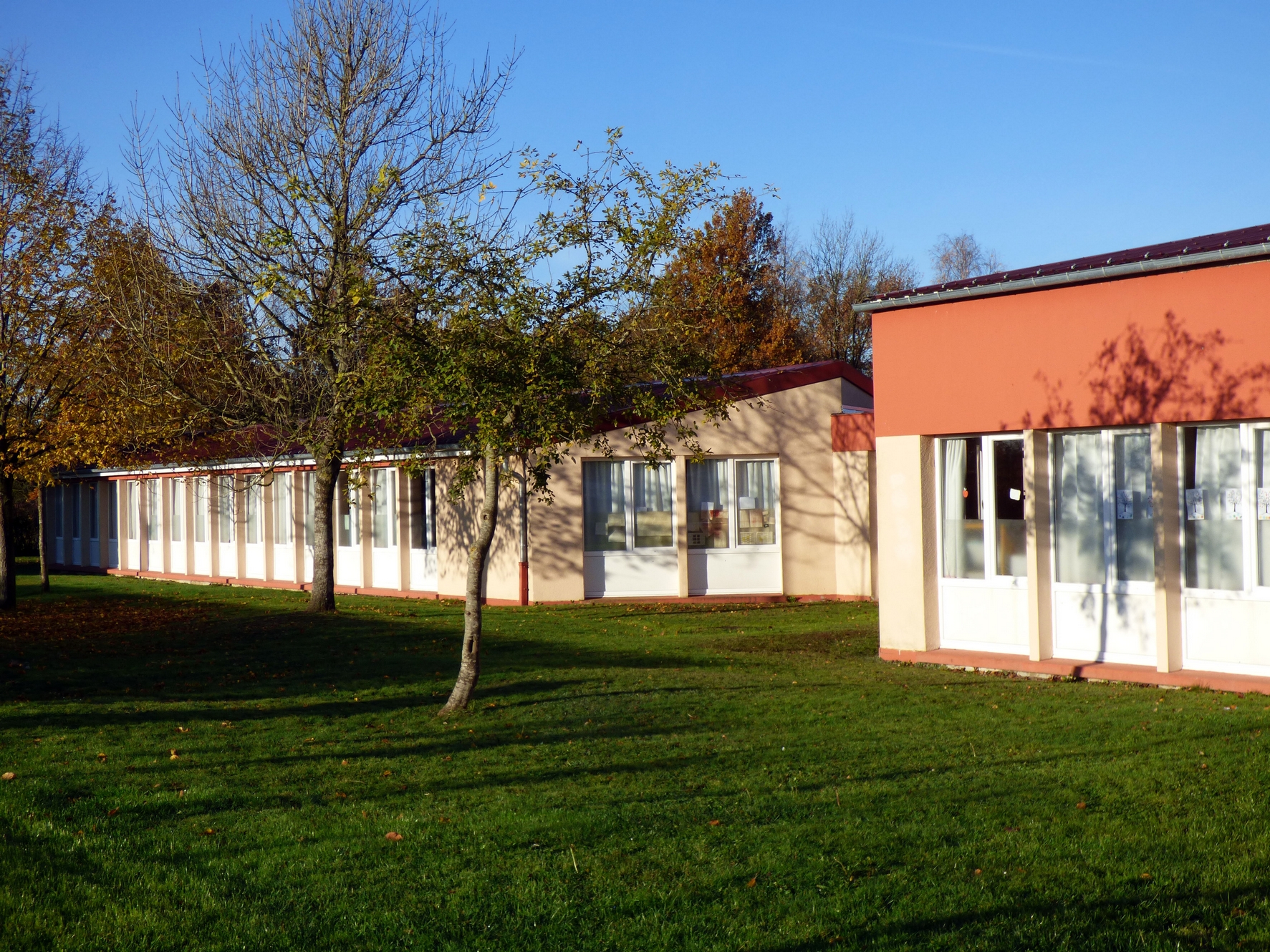 nouvelle photo ecole 1.jpg