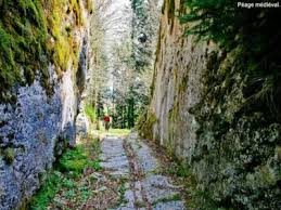 passage taillé Villers.jpg