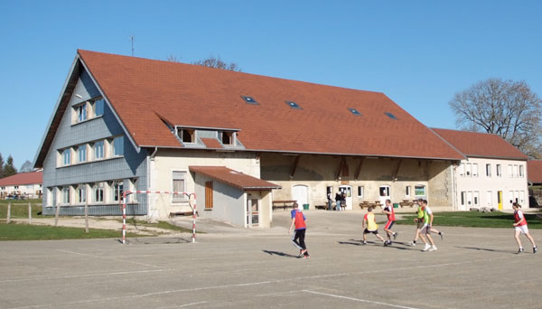 centre1-2.jpg