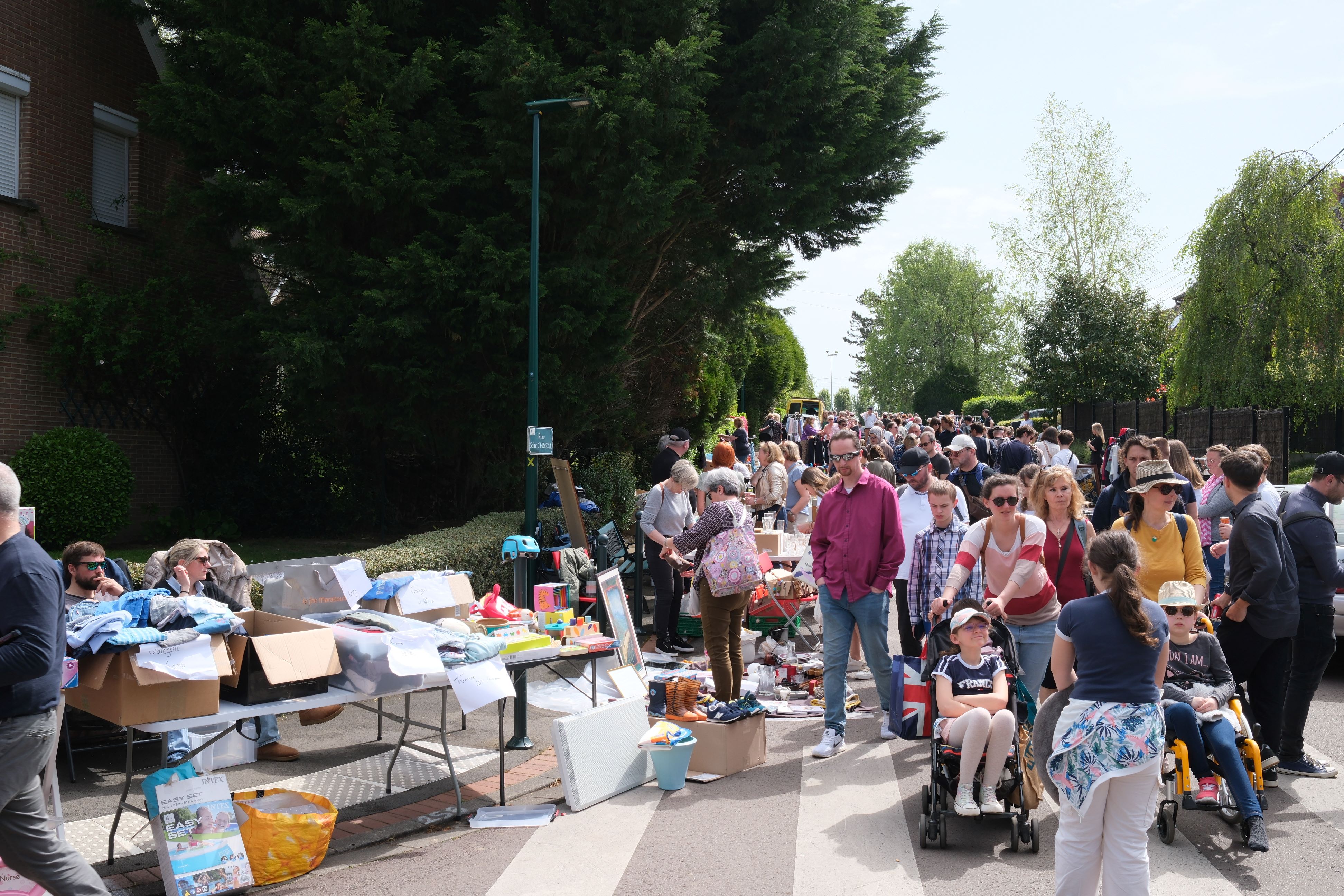 vide grenier 3.jpg