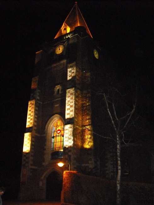 Eglise St-Chrysole  nuit.jpg