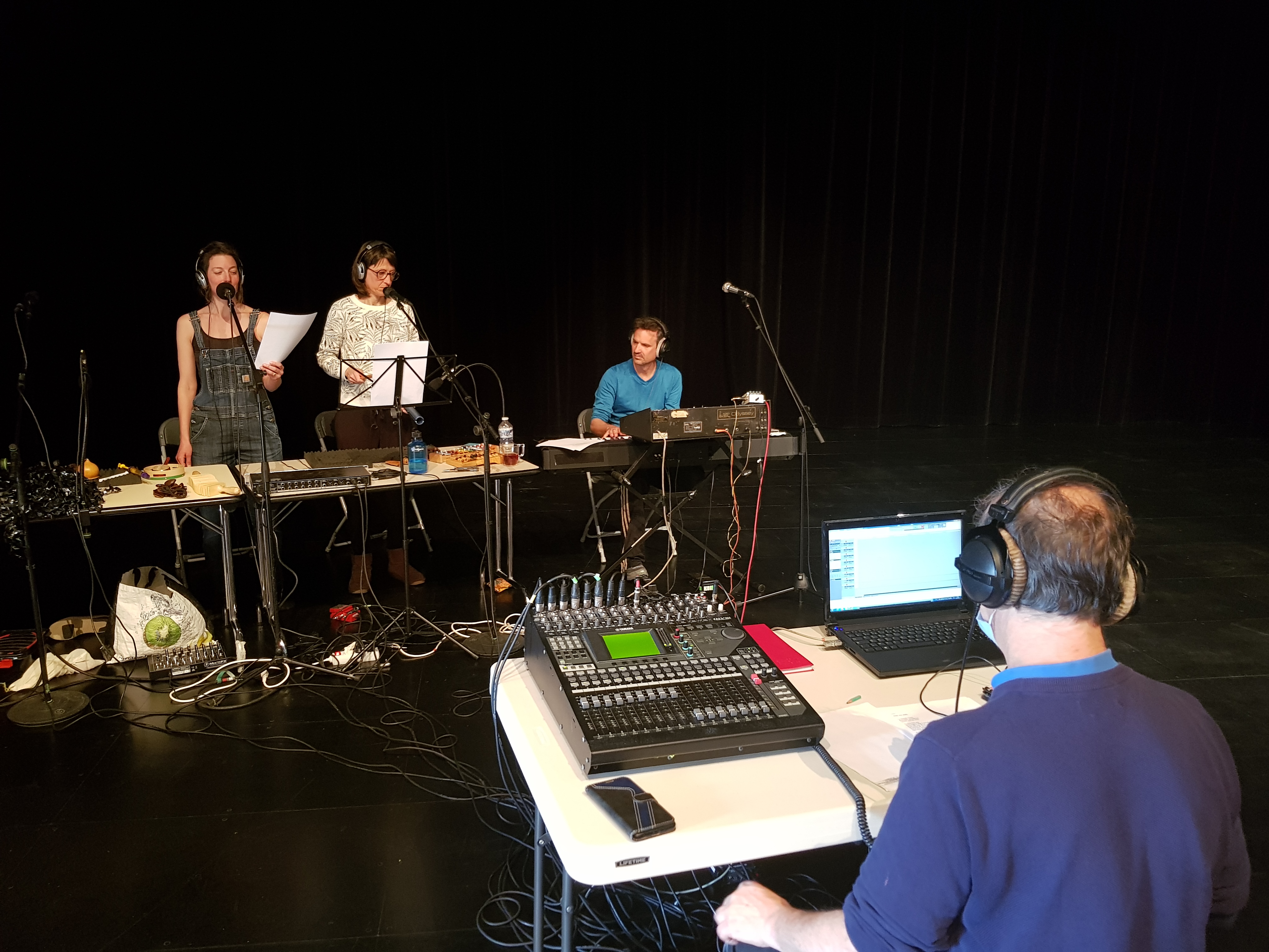 Résidence artiste_février_collectif Al Fonce_Farenheint et pastilles sonores _1_.jpg