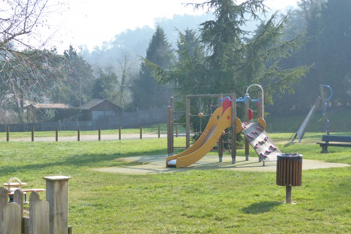 Parc à jeux.jpg