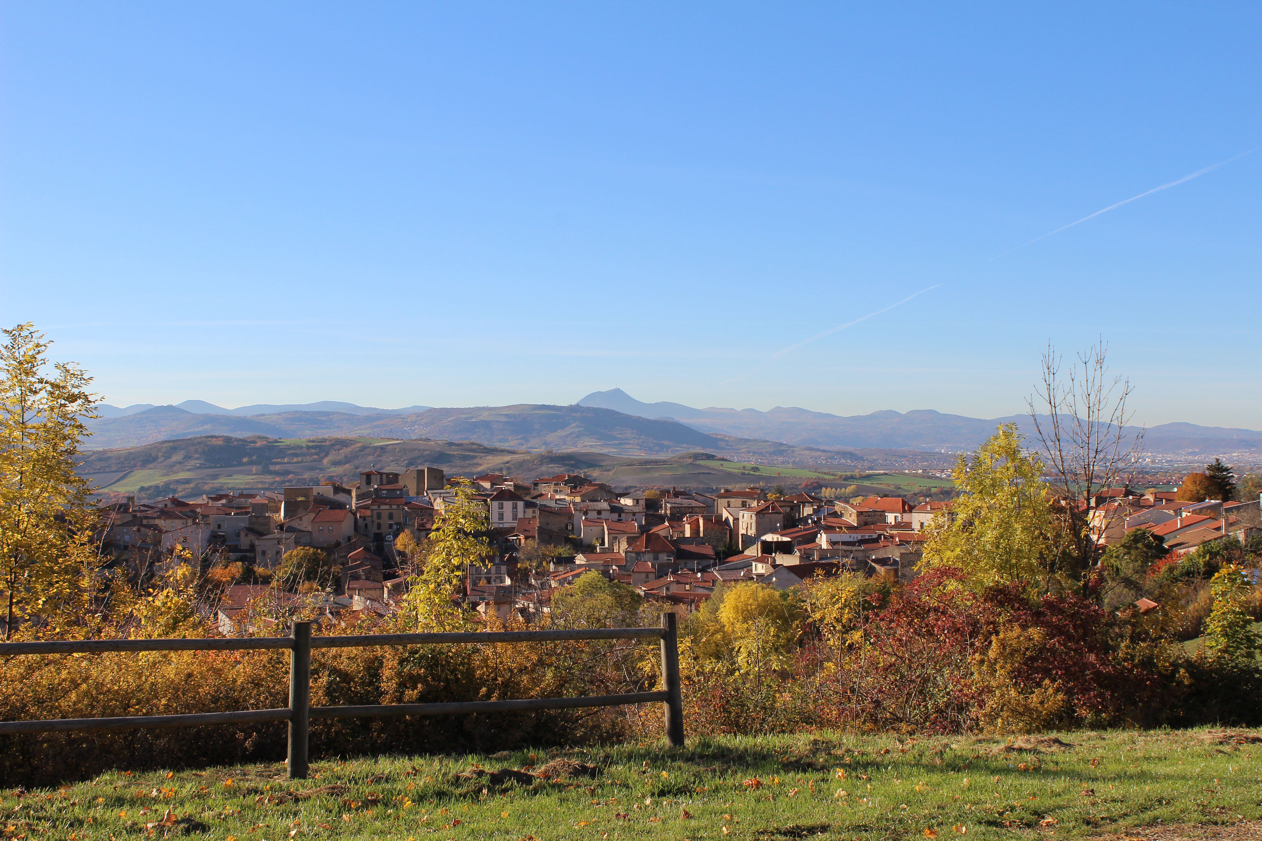 vue de vignoux mirefleurs automne