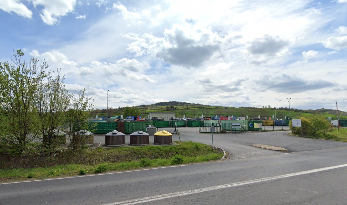 Déchetterie Veyre-Monton.JPG