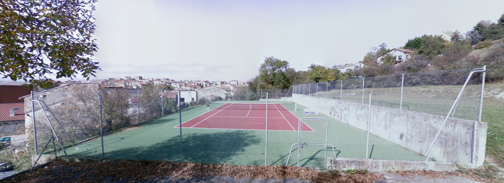 Terrain de Tennis.jpg