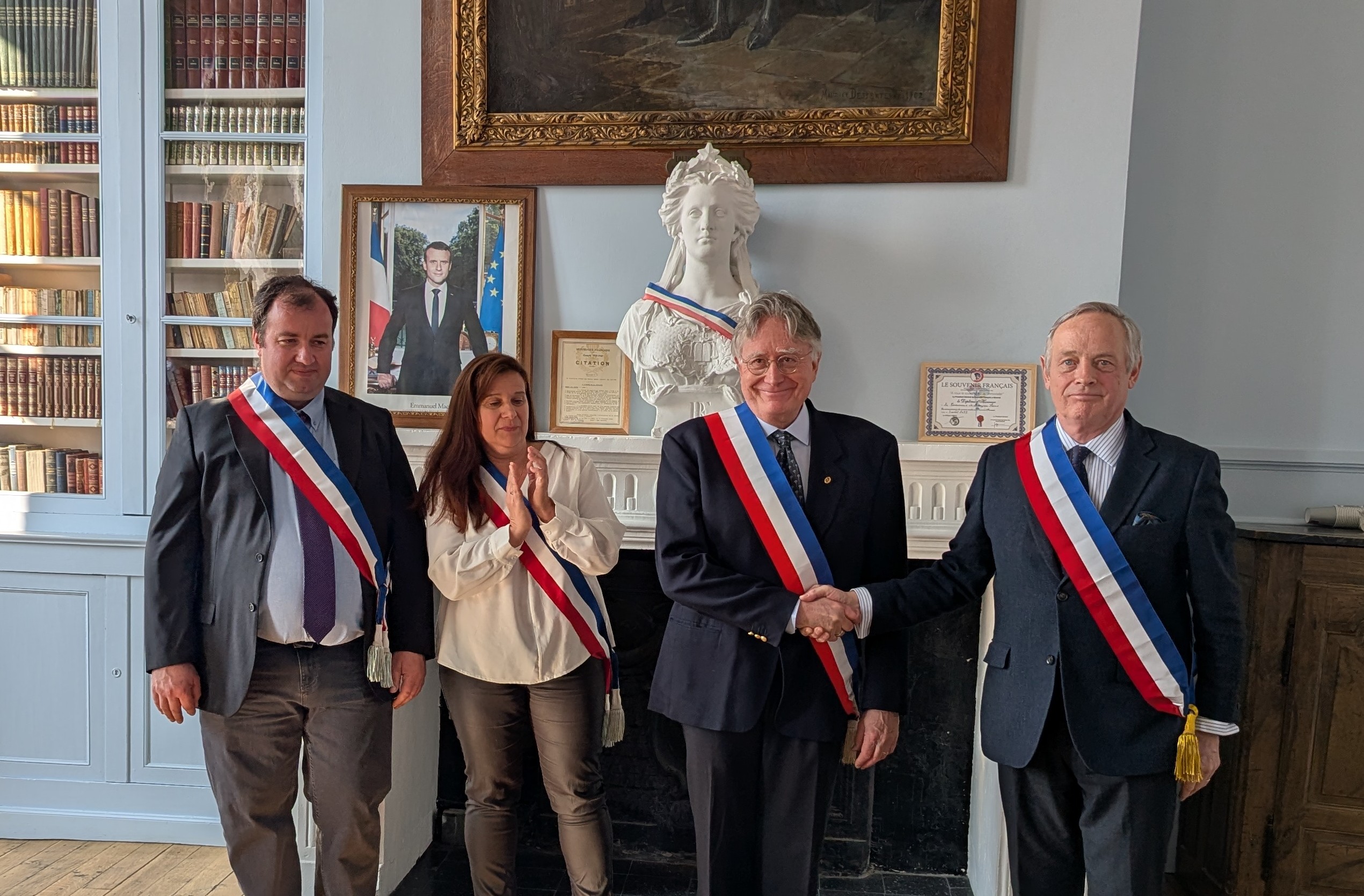 le maire et ses adjoints.jpg