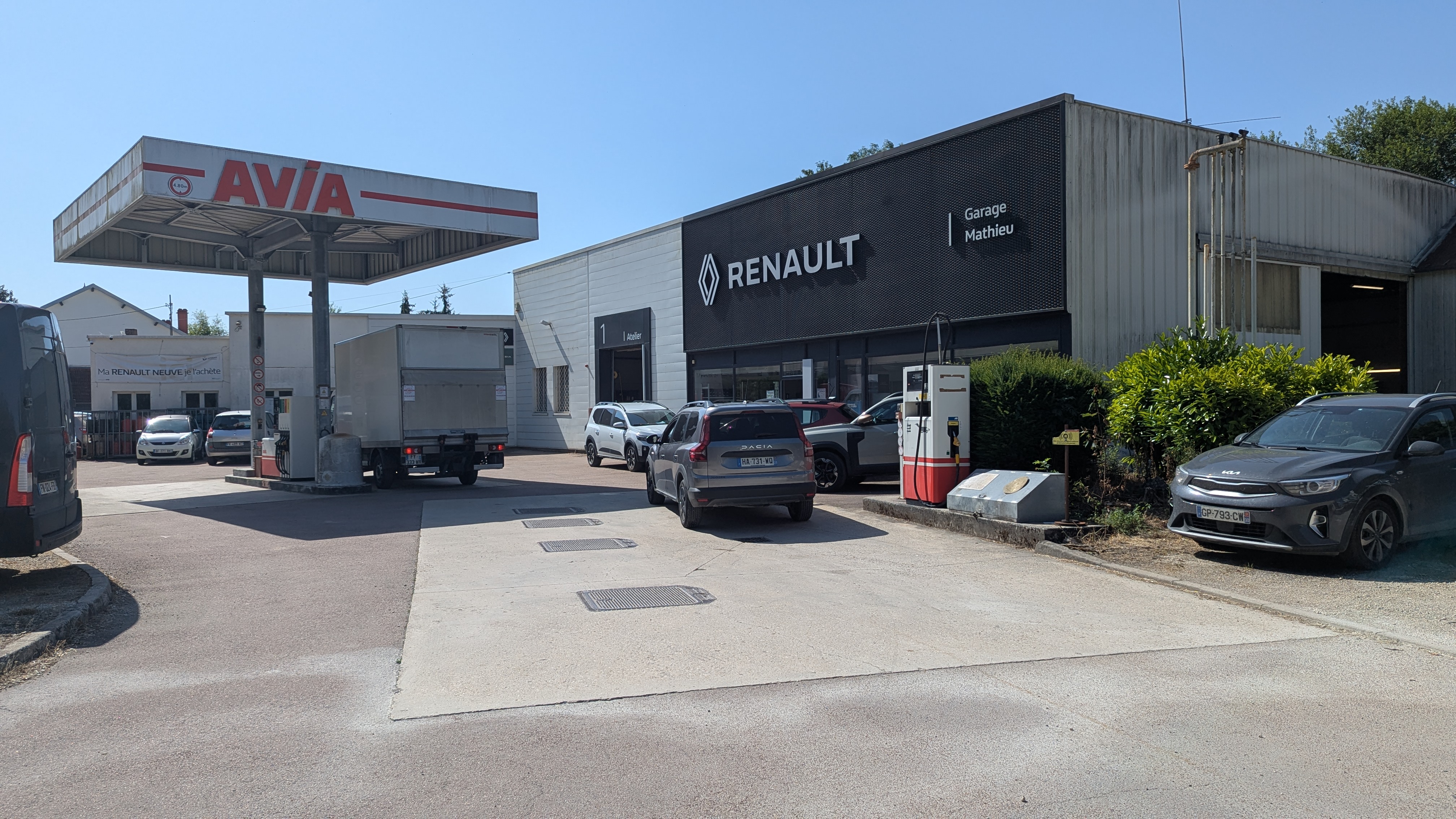 garage mathieu.jpg