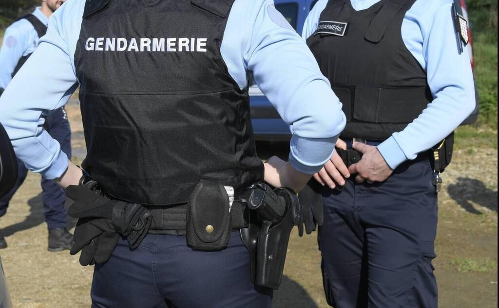 Image patrouille pédestre gendarmerie.jpg