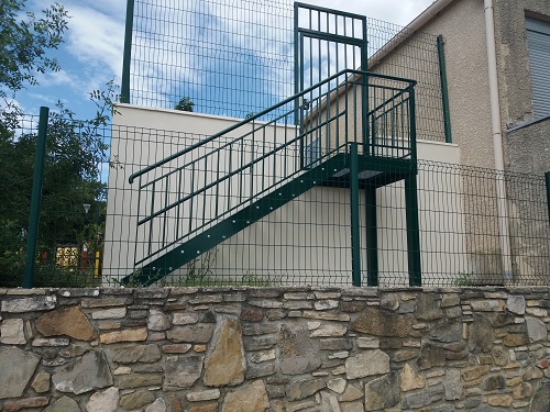 Escalier école 1.jpg