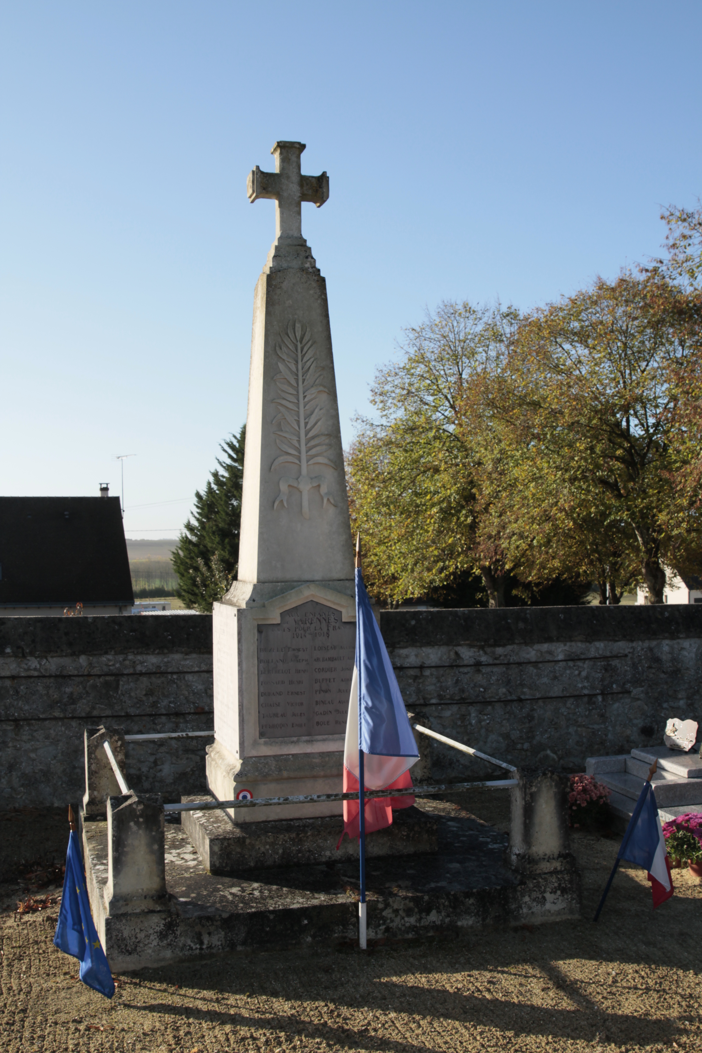 Monument aux morts.JPG