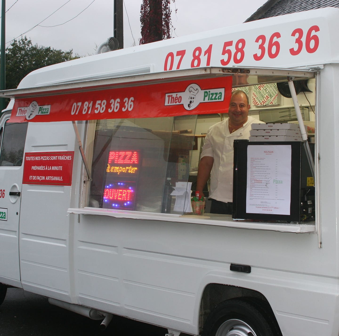 logo theo pizza 2026.jpg