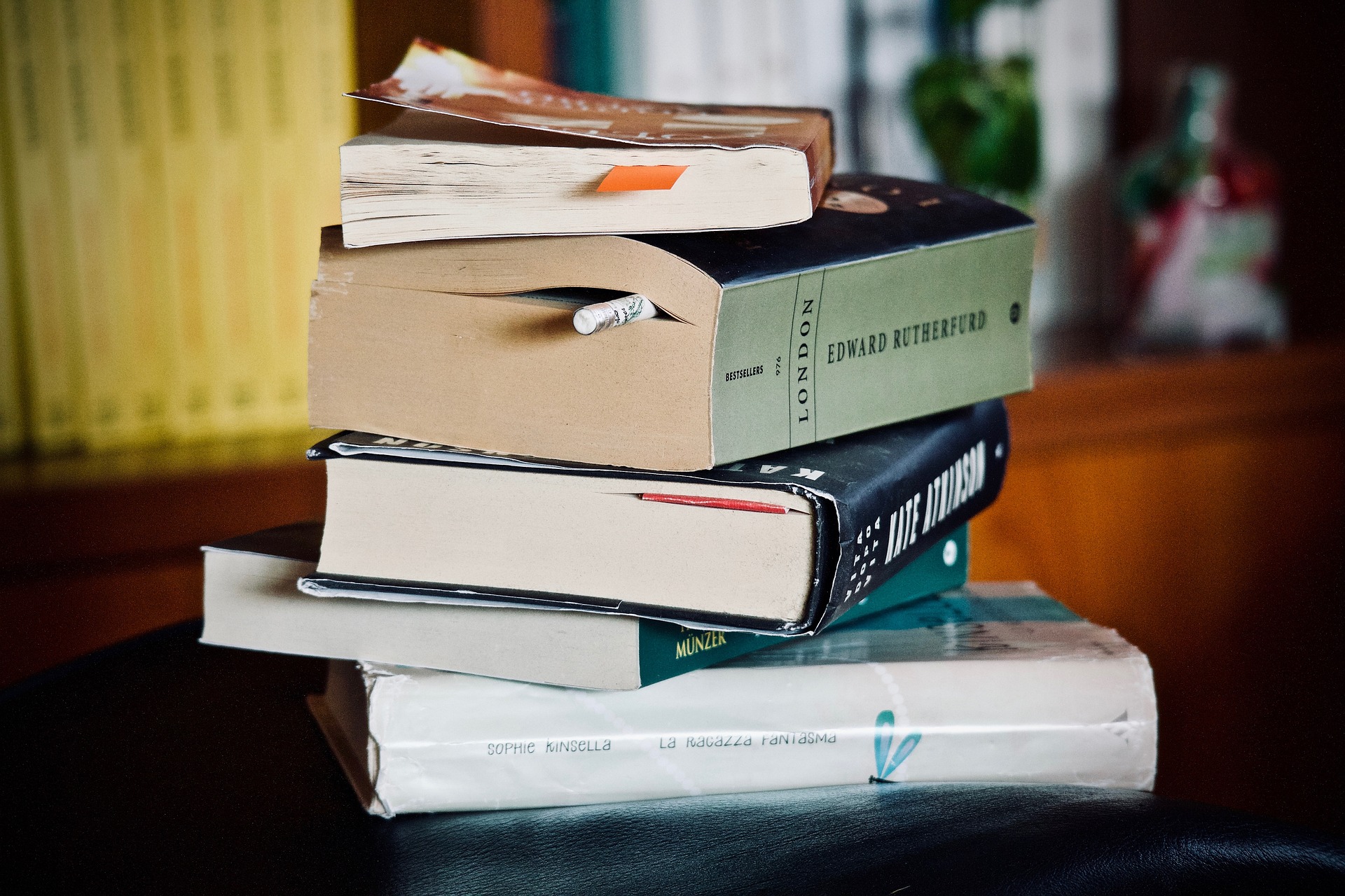 autour d_un livre.jpg