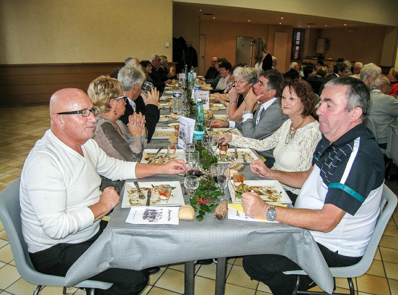 foyer rural repas.jpg