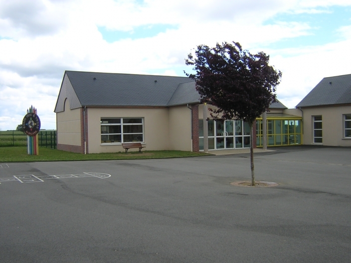 RESTAURANT SCOLAIRE LES QUATRE VENTS.jpg