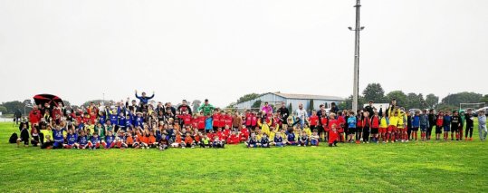 foot-un-rassemblement-de-24-equipes-u8-et-u9-reussi_4640358_540x213p.jpg