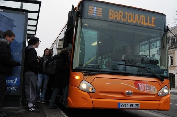bus barjouville.jpg