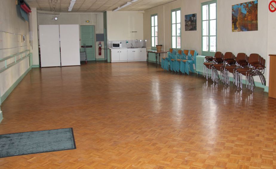 Salle des fêtes - Réservée Associations Biviers - Commune de Biviers