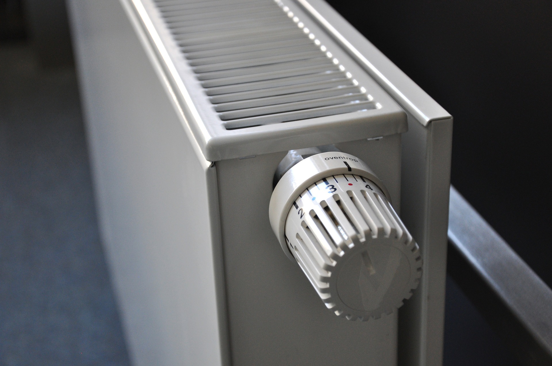 radiator-250558_1920.jpg