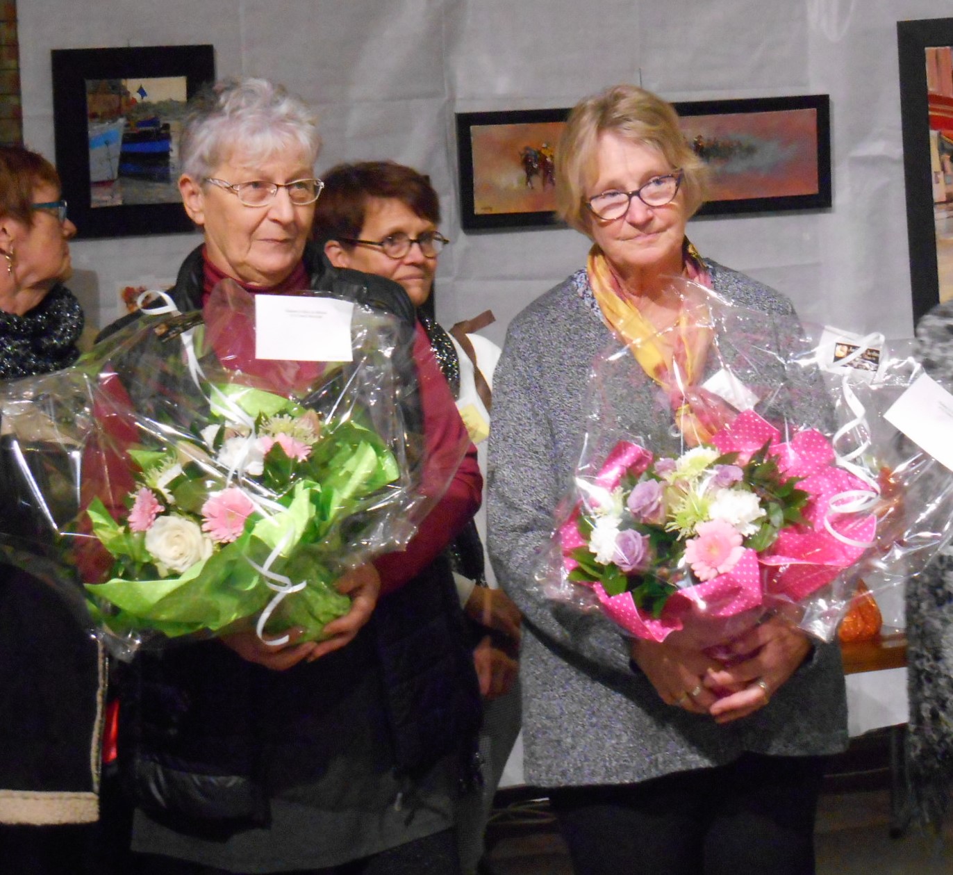 Mme Deneudt et Mme Brutsaert - salon des peintres 2018.jpg