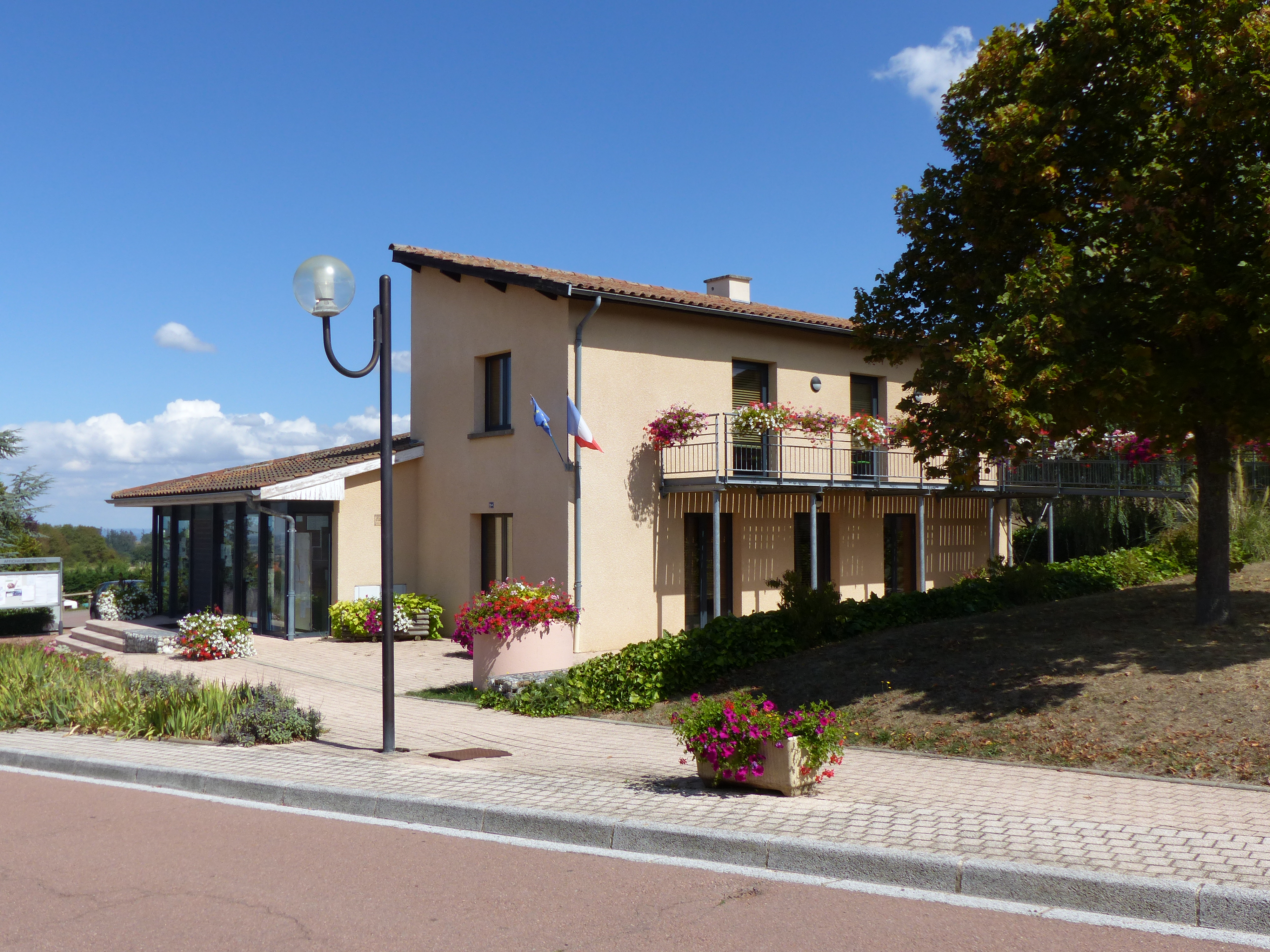 Mairie-fleurs01.JPG