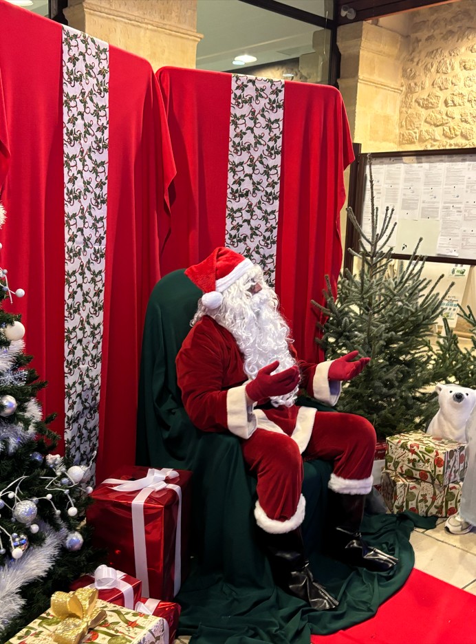 Illuminations 05-12 _9_.jpg