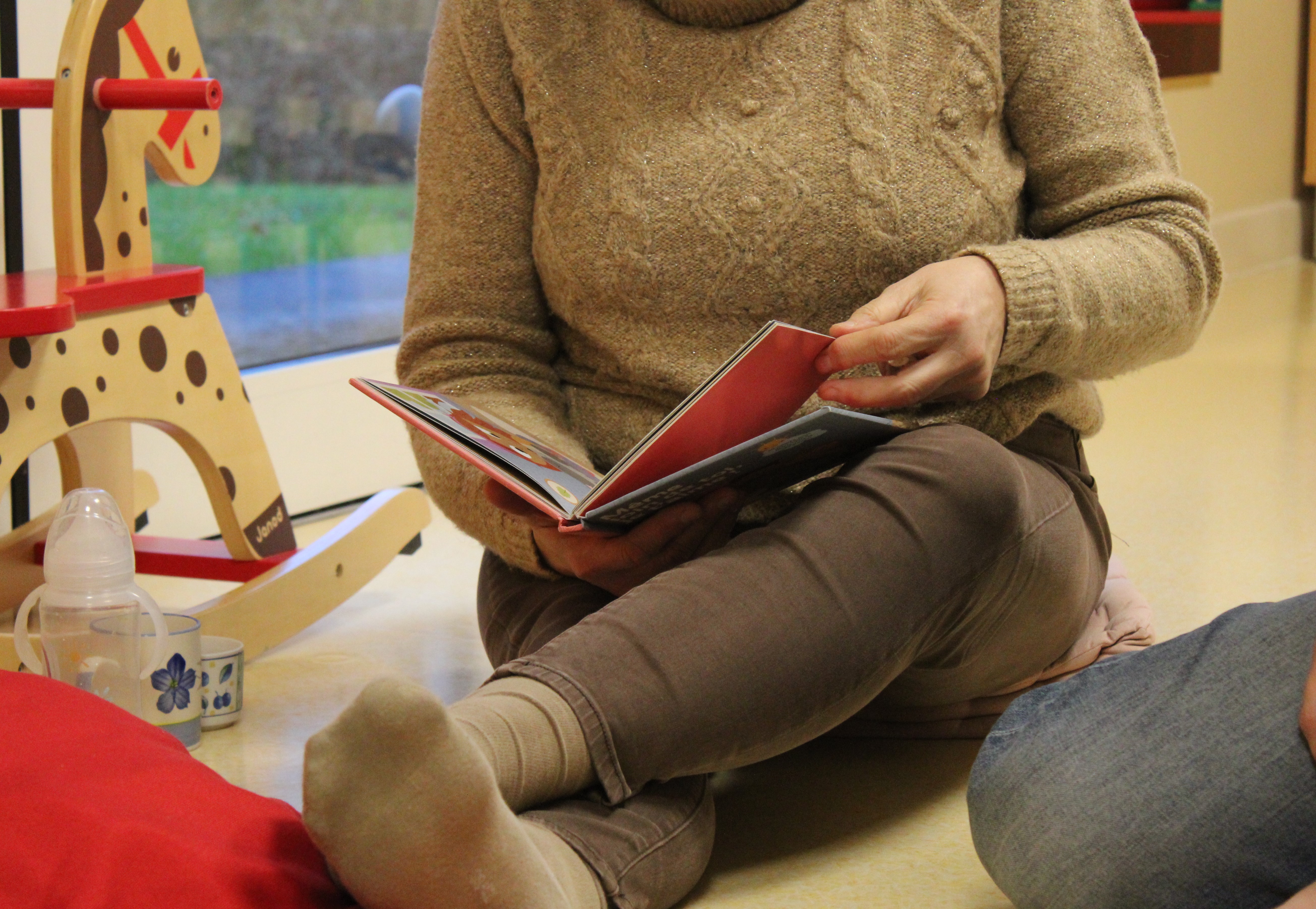 At Parent_hèses - Comptines et histoires signés _17_.JPG