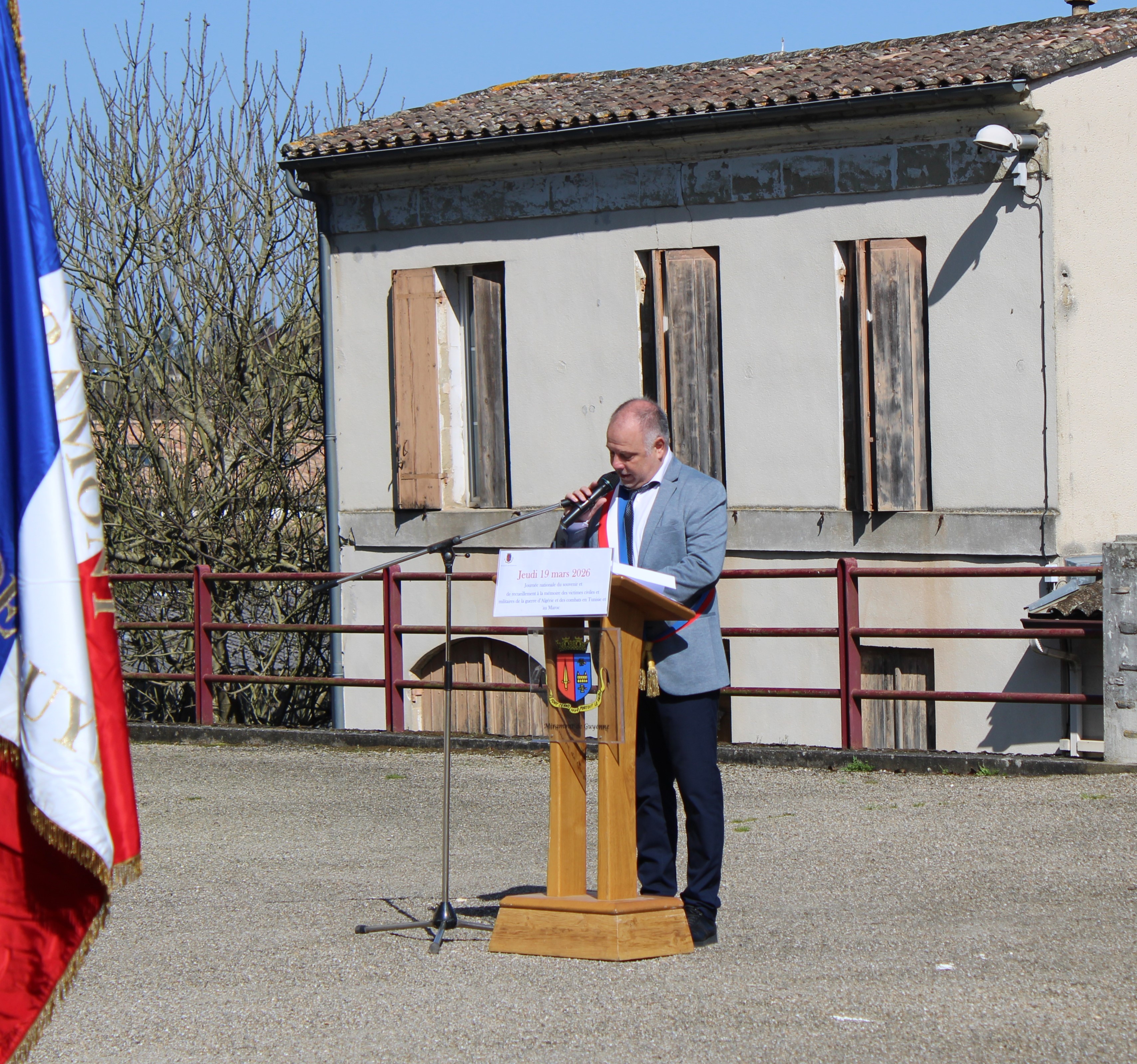 Cérémonie 19-03-26 _5_.JPG