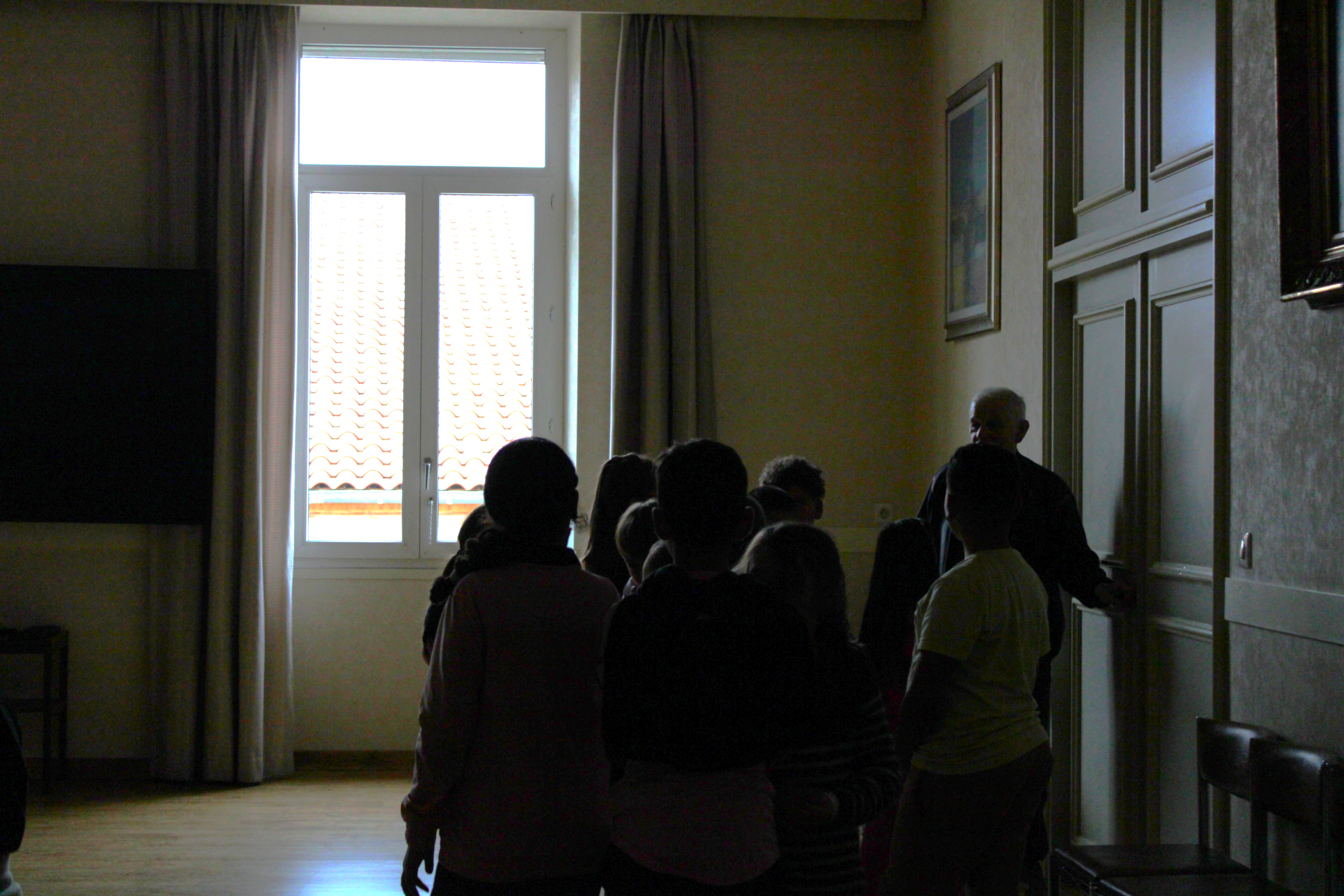 06-11 Visite Mairie classe CE2 - CM1 _11_.JPG