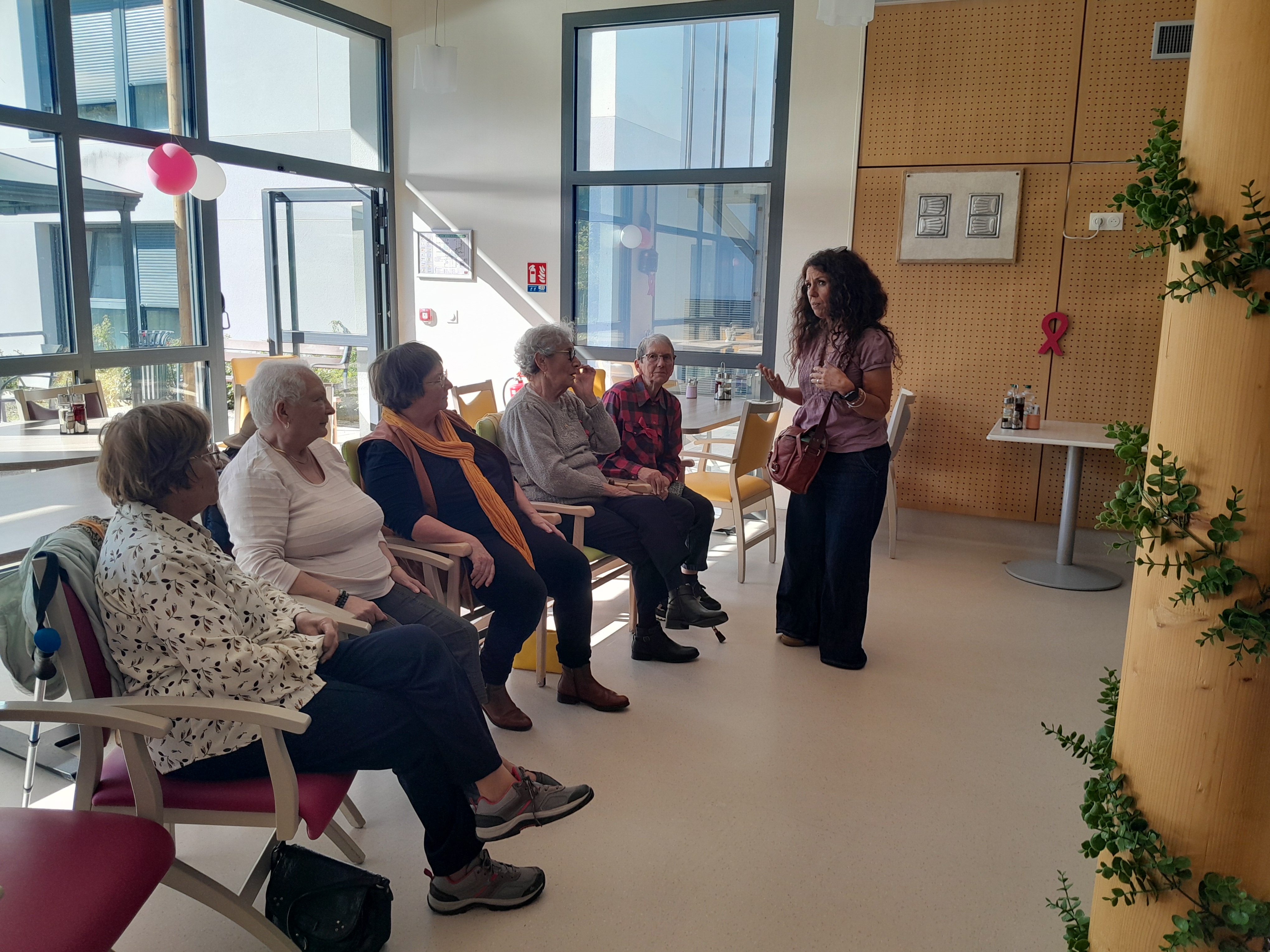 atelier-chanson-ehpad-charmilles _2_.jpg