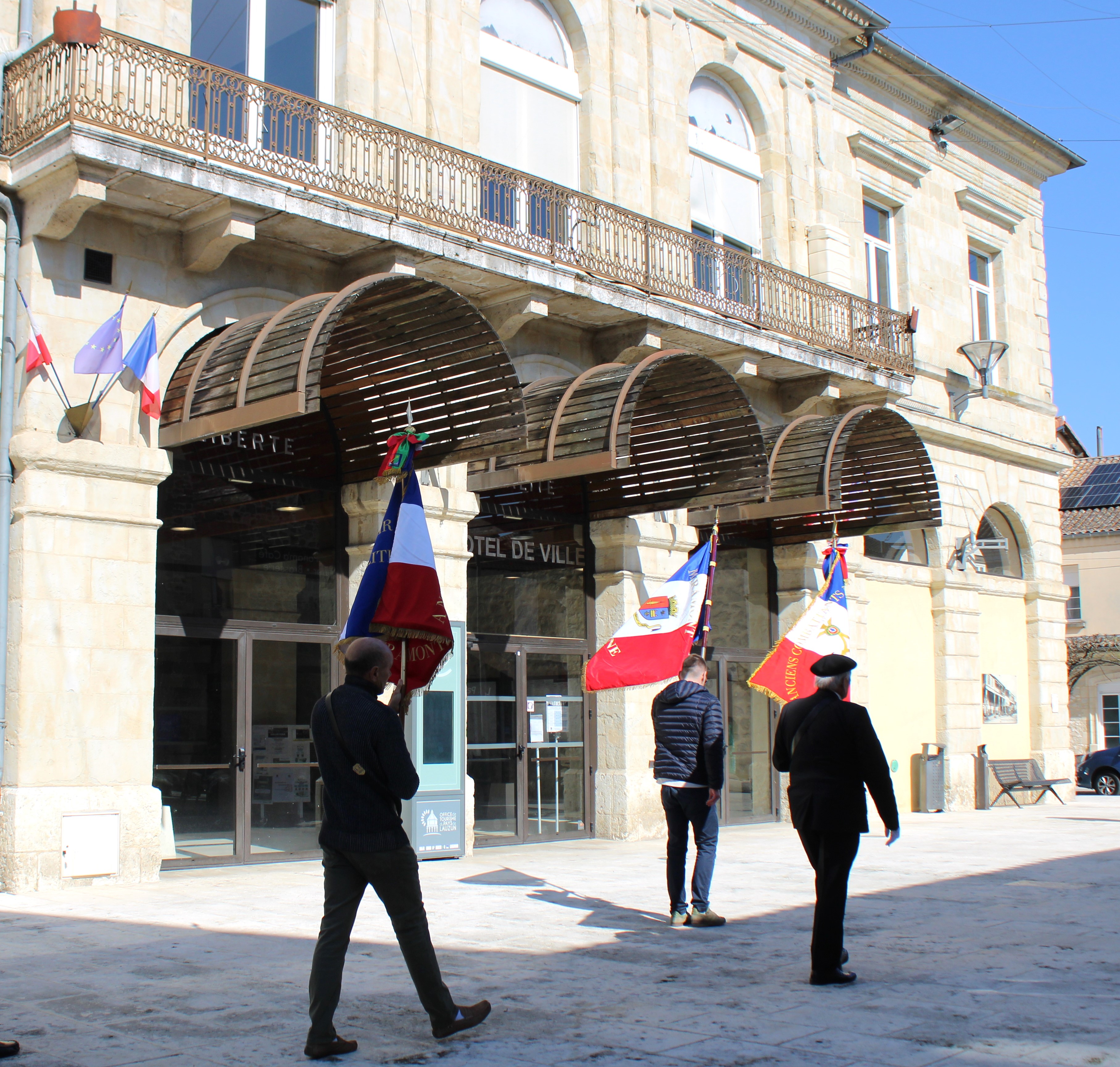 Cérémonie 19-03-26 _1_.JPG