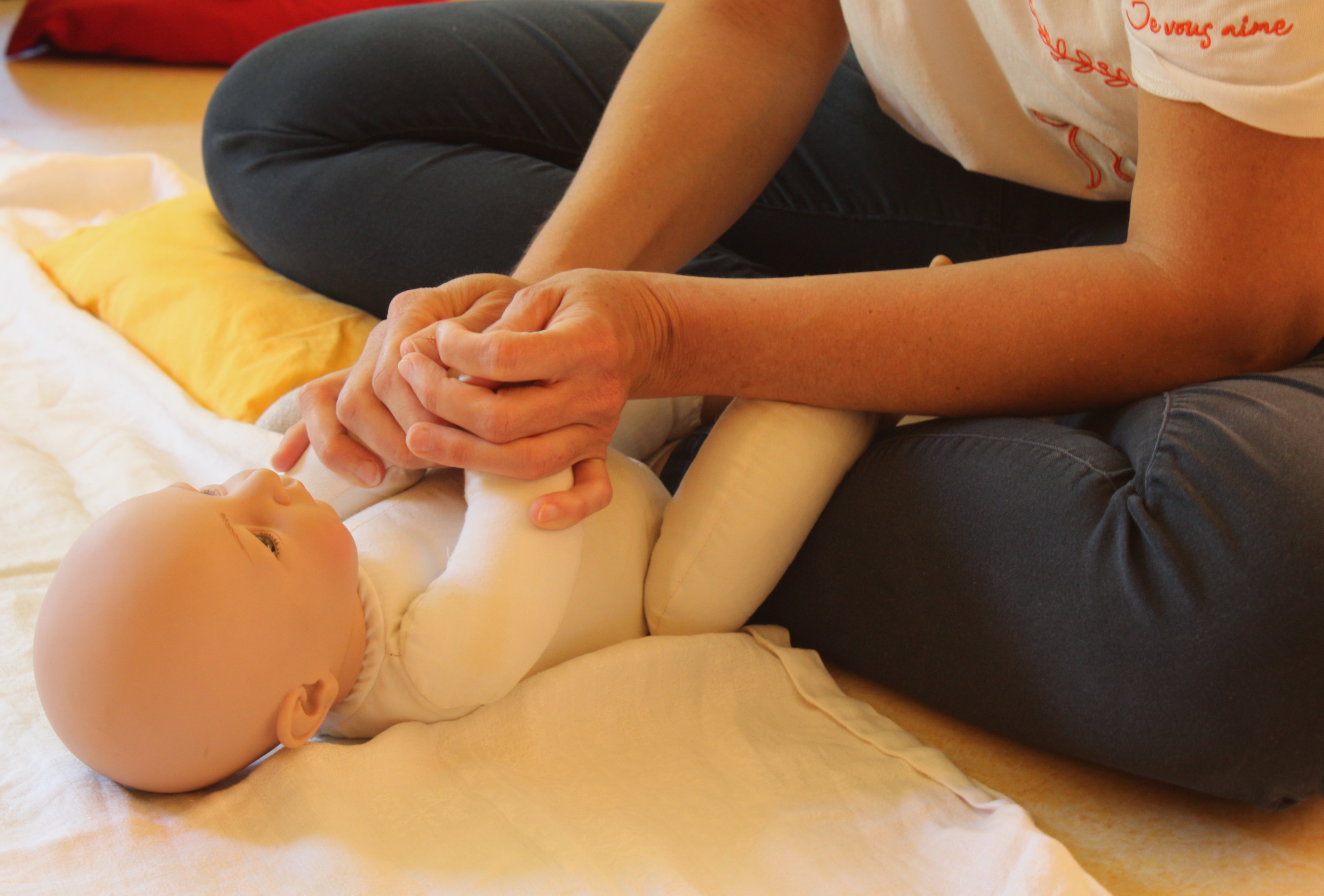 17-09 -Massage bébé - Parenthèses 01.JPG